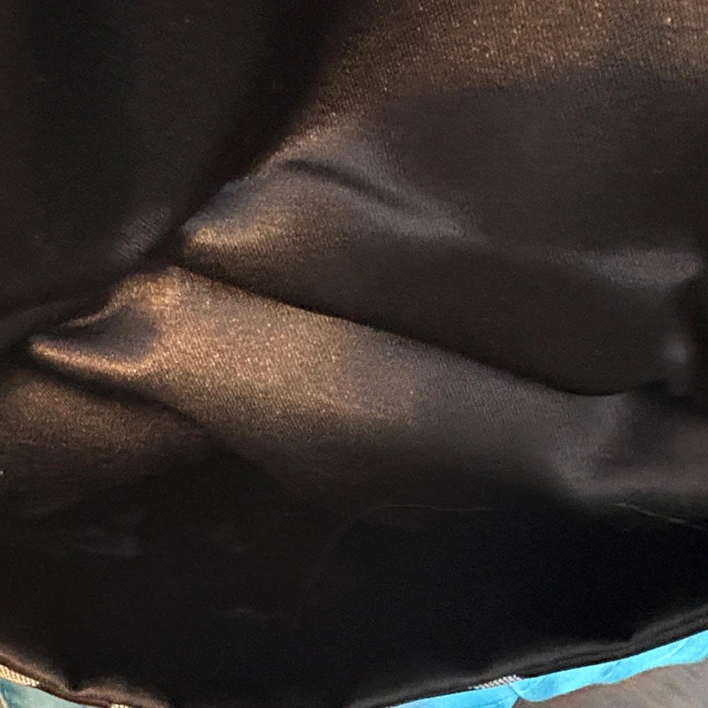 Coach Signature Black and Cream Shoulder Bag - Picture 10 of 16